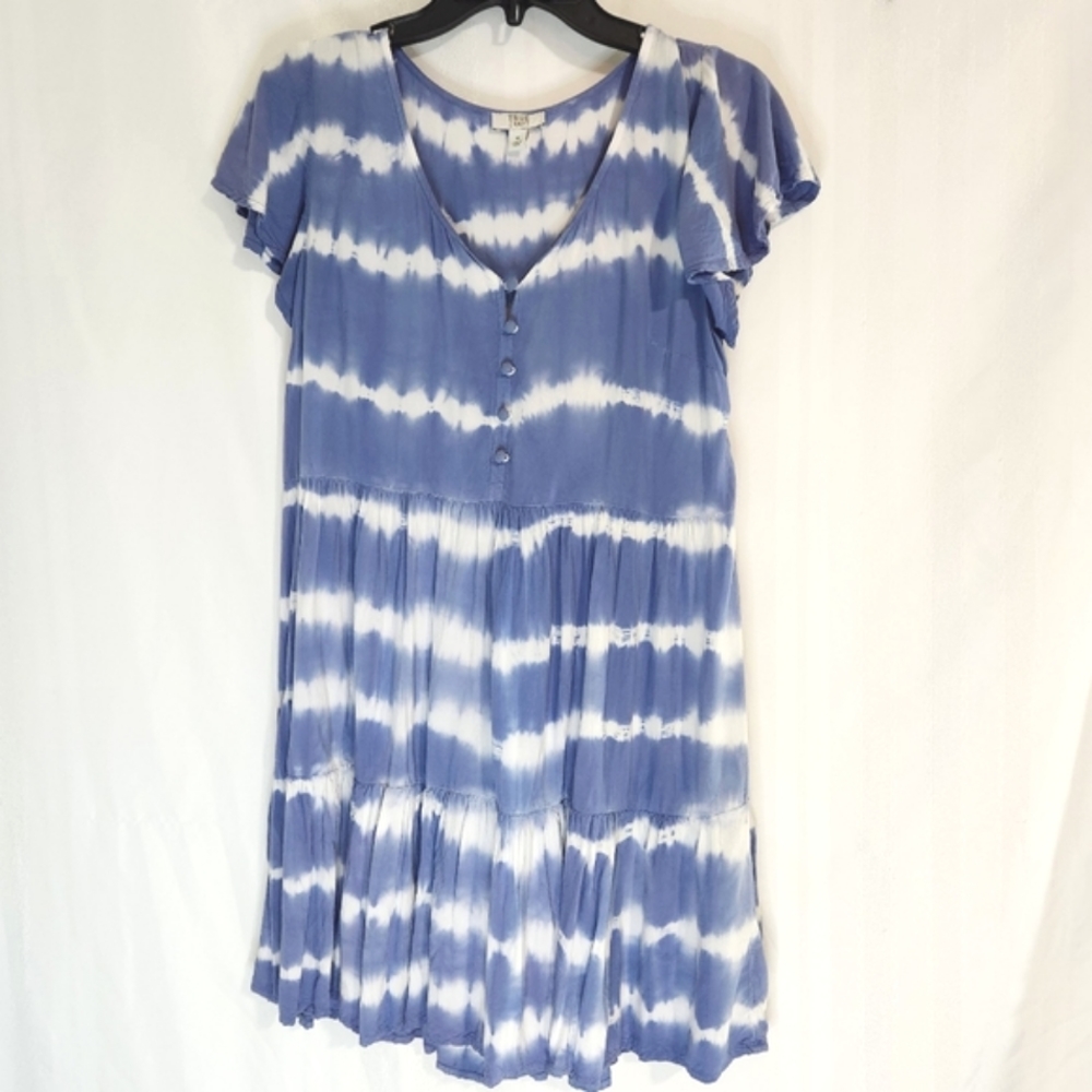 TRUE CRAFT JUNIORS  FLUTTER SLEEVE 1/2 BUTTON BLUE TIE DYE DRESS SIZE MEDIUM